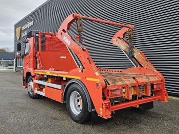 Volvo FM 330 / PORTAAL / ABSETZKIPPER